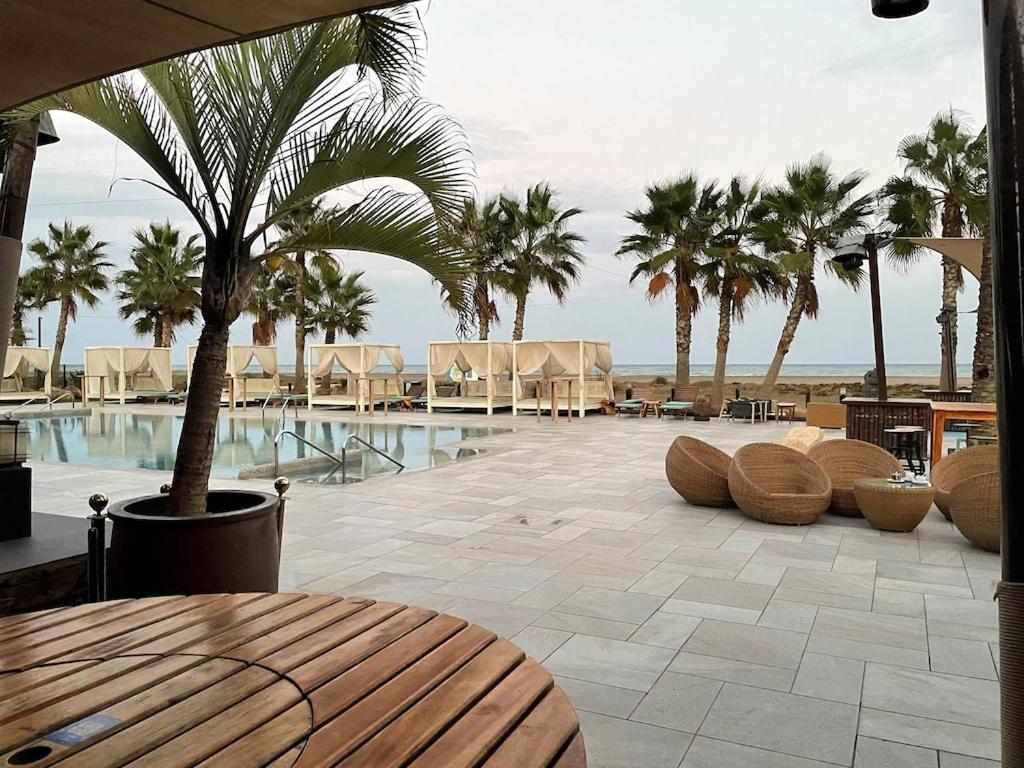 A Stunning 2 Bedroom Apartment 5 Min Walk To The Beautiful Beaches Of Vera Playa Playas de Vera Exterior foto