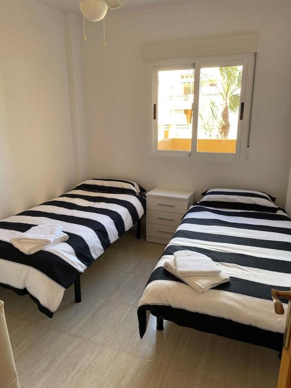 A Stunning 2 Bedroom Apartment 5 Min Walk To The Beautiful Beaches Of Vera Playa Playas de Vera Exterior foto